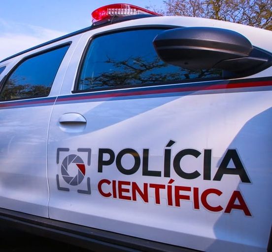 Corpo de homem é encontrado parcialmente carbonizado